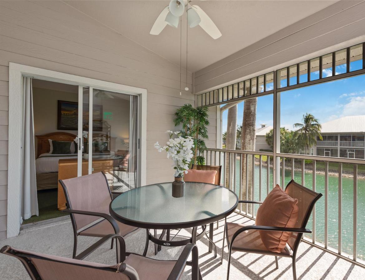 Lely Greenlinks Top Floor - On Golf Course, Minutes From Beaches, Downtown! Naples Exterior photo